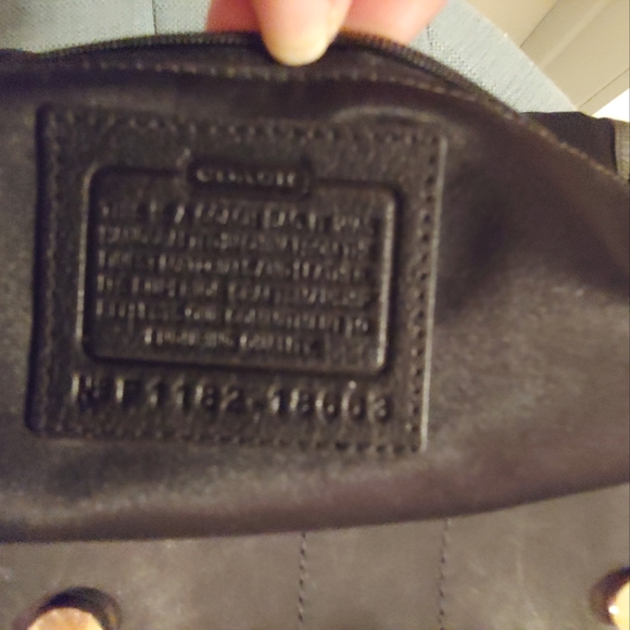 - Coach Pinnacle Black Leather Eva Shoulder Handbag - Picture 12 of 13